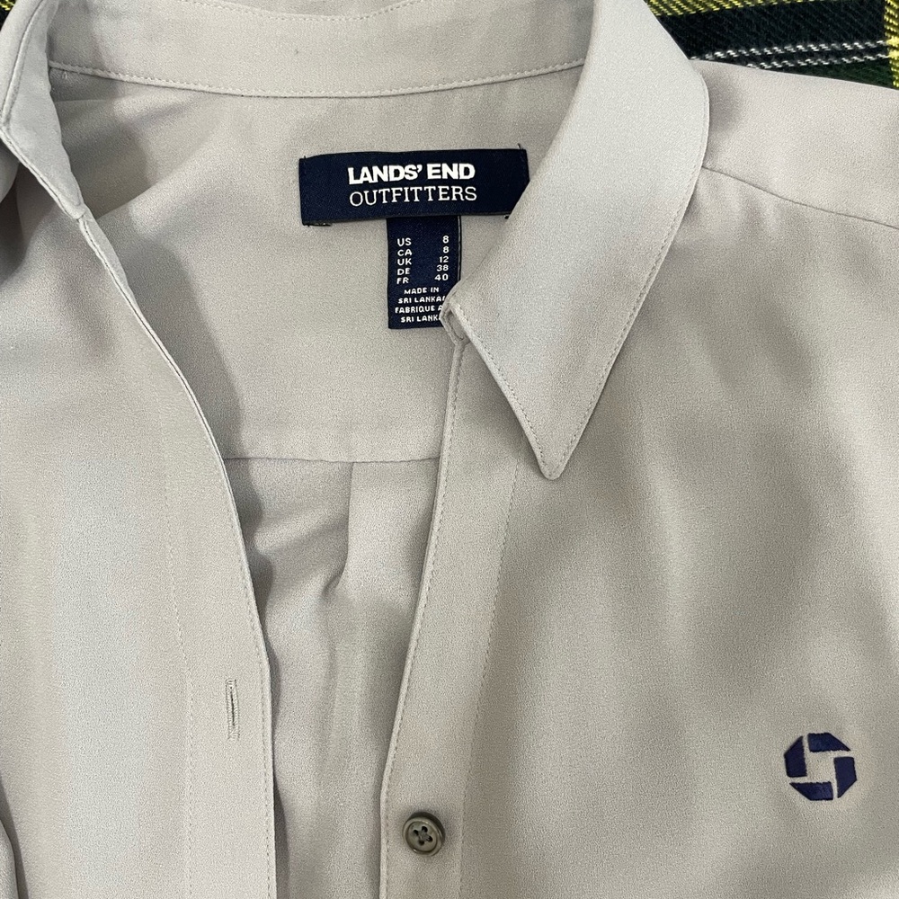 Lands End Chase Bank Women’s Light Grey Blouse